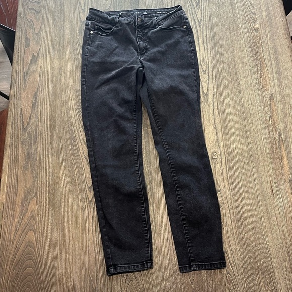 Tahari Chloe Fit Solution Skinny Jeans High Rise Denim Dark Wash Size 6/28 - Picture 1 of 12